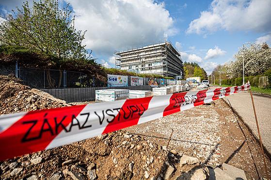 Spolek Sion pestavuje budovu Základní koly J. A. Komenského v Hradci Králové...