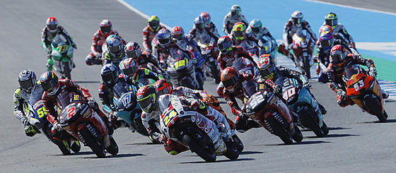 Momentka z Velké ceny Španělska Moto3.
