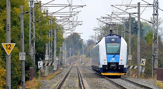 Nová jednotka InterPanter pi prjezdu místem, kde je podloí koridoru...