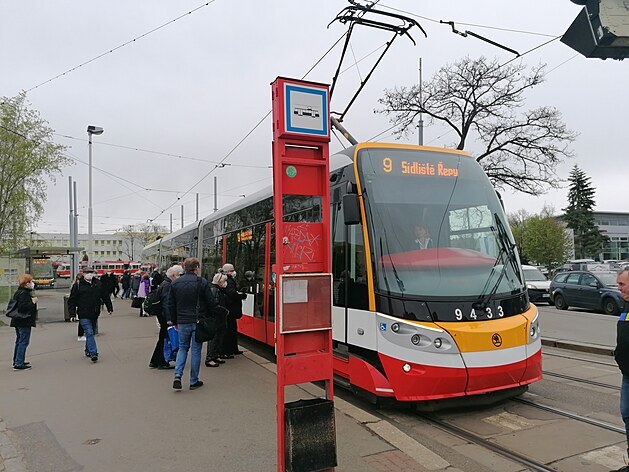 Tramvajaka Karolína dneska za ikov