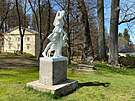 Litinová socha bohyně Diany se po opravě vrátila na zámek Kynžvart, kde stojí...