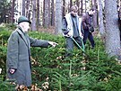 Legendární terénní cviení profesora Zdeka Polena, který povaoval les za...