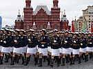 Moskvou proly také enské píslunice pozemních a vzduných sil. Jejich podíl...