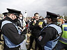 Demonstrace v sobotu pokraují i na praské Letné. (1. kvtna 2021)