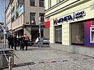 Policie vyetuje pepaden banky na Andlu v Praze 5. (3.5.2021)