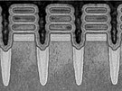 Pohled na 3D tranzistory vyrobené 2nm procesem v laboratoích IBM, které jsou...