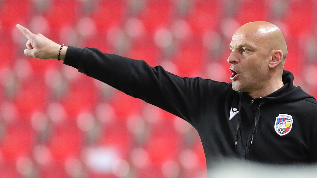 Mistrovská lekce. Proč fotbalisté Plzně za dominantní Slavií zaostávají