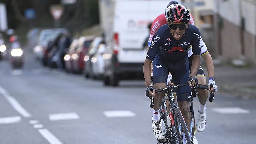 Egan Bernal bhem Strade Bianche 2021