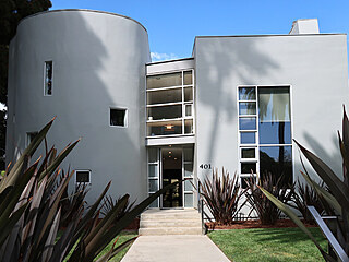 Architekt John Powel se nechal inspirovat projektem Le Corbusiera a jeho...