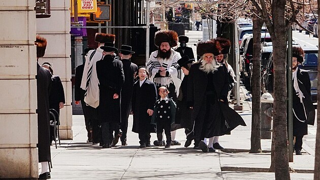 Covid zažehl revoluci, ultraortodoxní židé v New Yorku opouštějí komunitu -  iDNES.cz