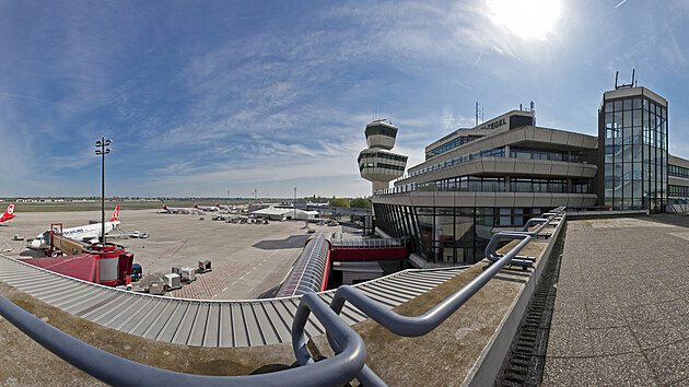 Bývalé berlínské letiště Tegel, ze kterého poslední letadlo odstartovalo v listopadu 2020, se 4. května 2021 definitivně rozloučilo se svým leteckým statusem.