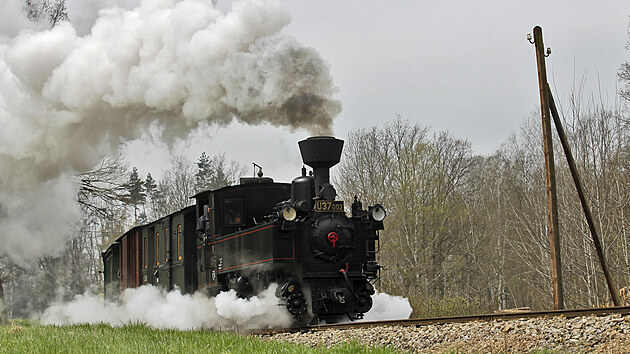 Pro lokomotivu z roku 1898 to byl v sobotu po kompletní opravě velký návrat. Vyrazila z Jindřichova Hradce do Nové Bystřice.