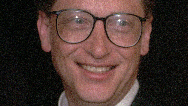 Bill Gates na svatebn hostin tyi dny po satku (Seattle, 4. ledna 1994)