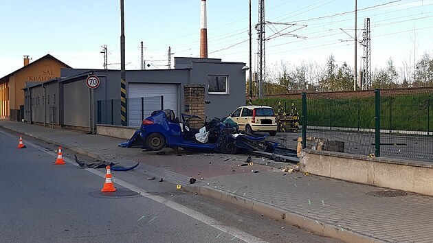 Dopravn nehoda ve Vesel nad Lunic na Tborsku, pi kter zemel jeden lovk. (8. kvtna 2021)