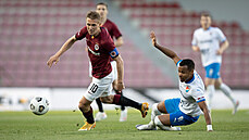 Kapitán Sparty Boek Dokal v utkání s Baníkem Ostrava.