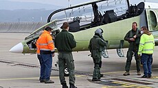 Letoun L-39NG na letecké základn� Slia�