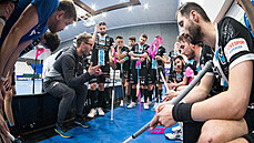 Momentka z druhého semifinále play-off florbalové Livesport Superligy mezi...