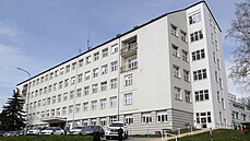 Hlavní budova havlí�kobrodské nemocnice se skládá ze spojovacího travé a sedmi...