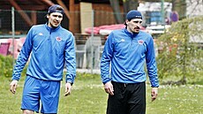 Hokejisté Motoru zahájili letní přípravu. Na snímku Roman Vráblík (vlevo) a...