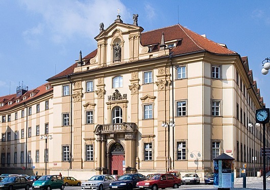Národní knihovna v budov Klementina na Mariánském námstí v Praze.