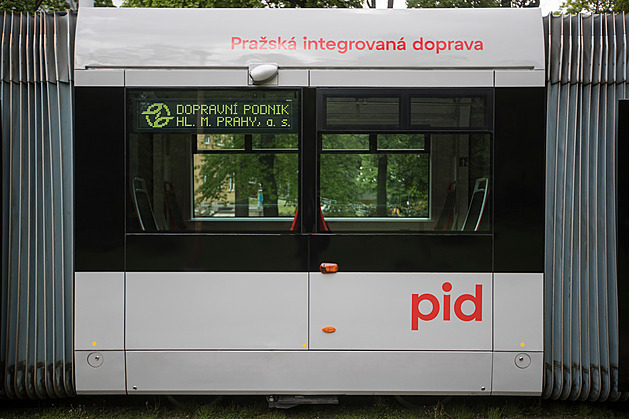 Razie NCOZ v pražském dopravním podniku. Zasahují kvůli smlouvám na IT
