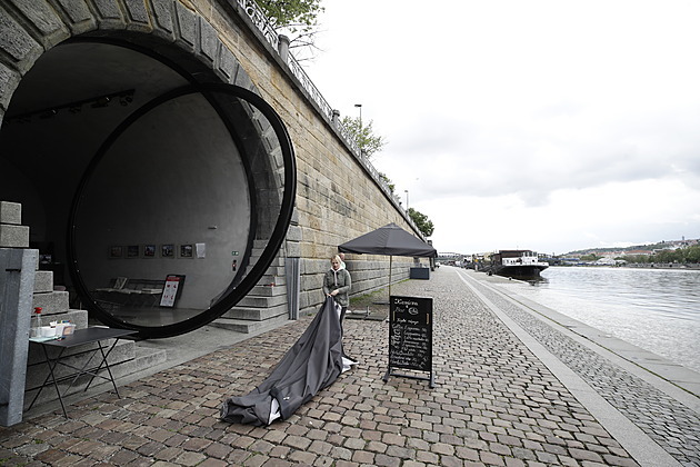 Praha kvli zvýené hladin Vltavy rozhodla o preventivním uzavení náplavek....