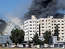 Po náletu v Gaze se zítila budova, kde sídlí mezinárodní média. (15. kvtna...