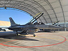 Prvn slovent piloti absolvuj v USA vcvik na nov sthaky F-16