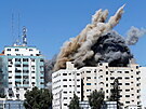 Po náletu v Gaze se zítila budova, kde sídlí mezinárodní média. (15. kvtna...