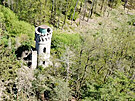 Netradi�n� rozhledna uprost�ed berounsk�ch les� l�k� turisty u� 128 let. ��m je...