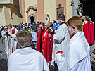 Pr�vodem biskup� a v���c�ch za�ala v Nepomuku na Plze�sku slavnostn� poutn� m�e...