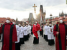 Stovky lidí v sobotu 15. kvtna v Praze oslavily 300. výroí od blahoeení...