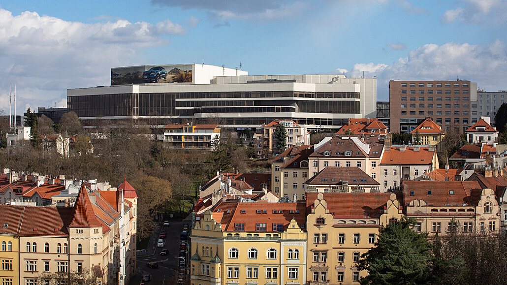 Palác kultury je jedine�nou ukázkou socialistické architektury p�elomu 70. a...
