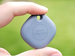 Apple AirTag a Samsung Smart Tag Plus