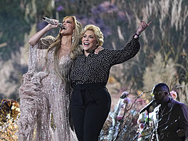 Jennifer Lopezová a její matka Guadalupe Rodríguezová na koncert Vax Live: The...