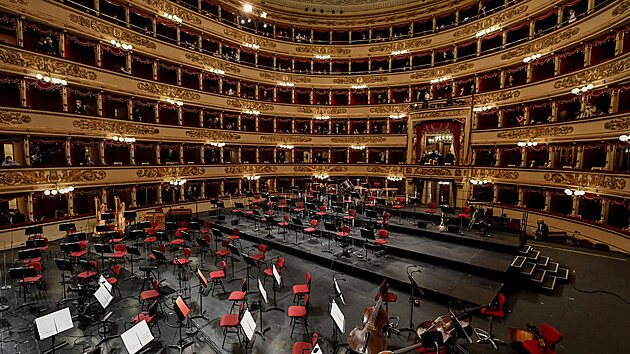 Po sedmi mscch otevela slavn opera La Scala v Miln. (10. kvtna 2021)