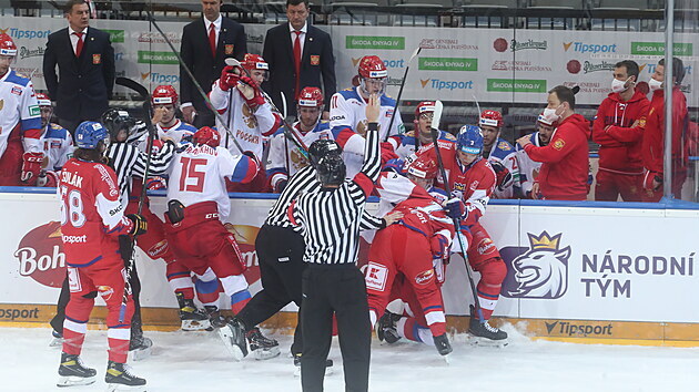 Potyčka mezi českými a ruskými hokejisty při Českých hrách
