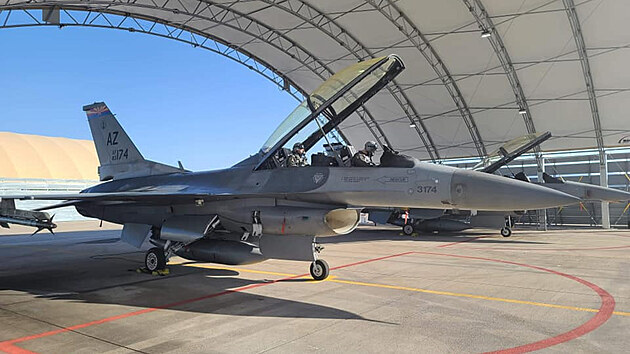 První slovenští piloti absolvují v USA výcvik na nové stíhačky F-16