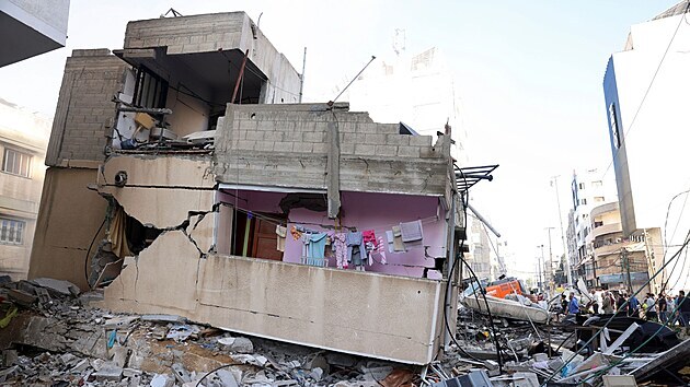 Budova znien bhem izraelskch nlet v Gaze (16. kvtna 2021)
