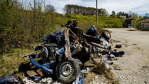 Vicepremi�r Jan Ham��ek uvedl, �e druh� v�buch se ud�l nepl�novan�. Potvrdil tak vy�et�ovac� verzi, podle kter� exploze nastala v dob�, kdy m�la munice b�t v Bulharsku. Kdy� se toti� agenti nach�zeli ve Vrb�tic�ch, ve skladech se zrovna vysklad�ovaly zbran� pro n�kup v�znamn�ho bulharsk�ho obchodn�ka se zbran�mi.
