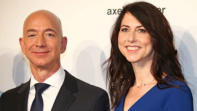 Jeff Bezos a MacKenzie Scottová