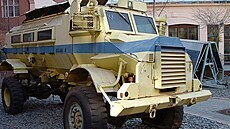 Policejní Casspir Mk.II s reproduktory