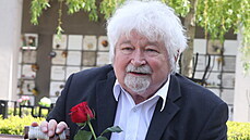 Na poslední rozlouení s vdcem Ivanem Havlem dorazil do praských Stranic i...