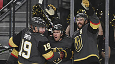 Reilly Smith, Jonathan Marchessault a Alex Pietrangelo (vparvo) po tref Vegas.