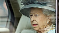 Královna Al�b�ta II. p�ijí�dí na slavnostní otev�ení parlamentu (Londýn, 11....