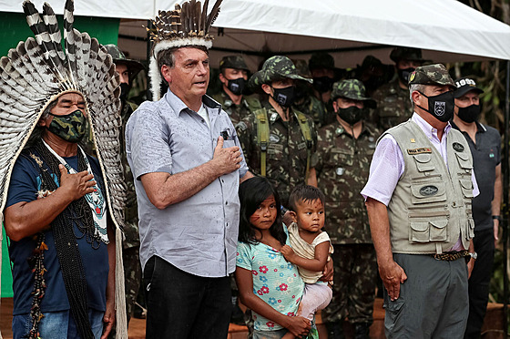 Brazilský prezident Jair Bolsonaro navtívil indiány ve stát Amazonas. (27....