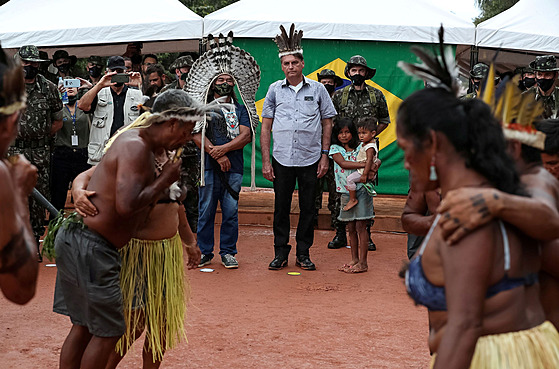 Brazilský prezident Jair Bolsonaro navštívil indiány ve státě Amazonas. (27....
