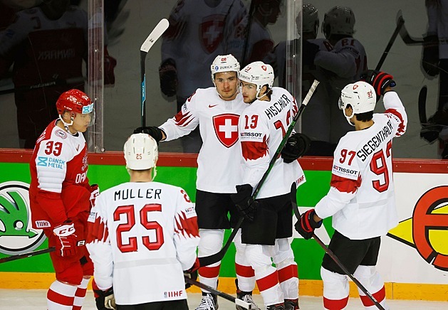 Švýcarsko posílí na EHT další čtyři hráči z NHL včetně Hischiera a Meiera