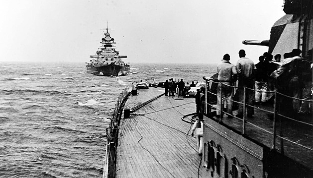 Jak vzniklo „chytré“ dělostřelectvo? Na začátku byla intelektuální krádež ze strany Británie a USA