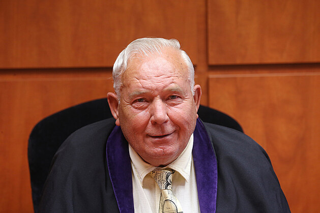 Jan Buina je písedícím u Krajského soudu v Ústí nad Labem je od roku 1996.